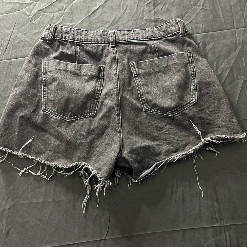 Zara black  Frayed Jean Shorts denim medium - Picture 3 of 5